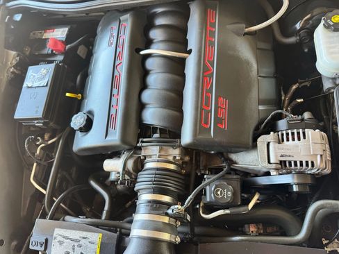 Used 2006 Chevrolet Corvette Convertible w/ Preferred Equipment Group image 11