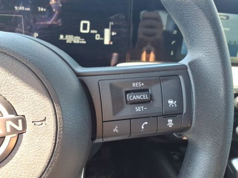 Certified 2025 Nissan Kicks SV w/ Charging Package image 21