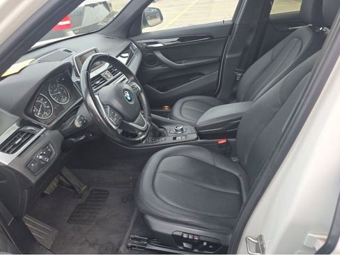 Used 2017 BMW X1 sDrive28i image 10