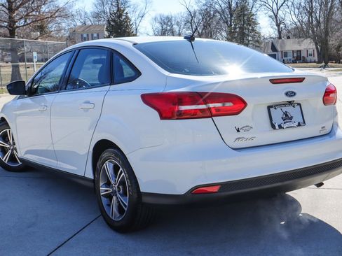 Used 2017 Ford Focus SE image 11