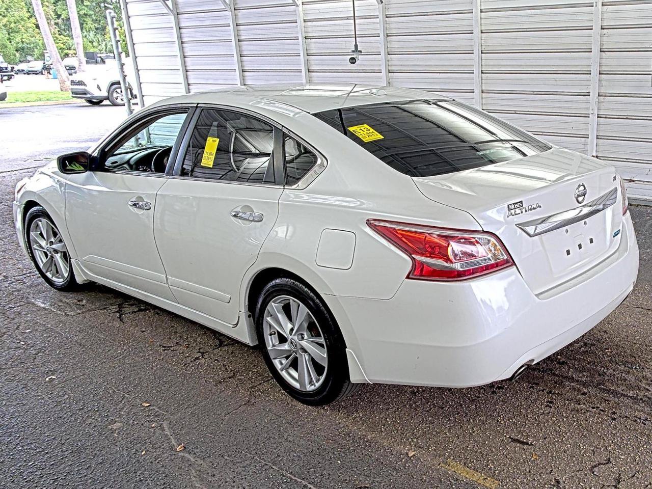 Used 2013 Nissan Altima 2.5 SV FWD image 5
