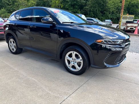 Used 2023 Dodge Hornet GT w/ Cold Weather Group AWD/4WD image 5