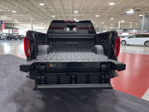 Certified 2023 GMC Sierra 1500 AT4 w/ AT4 Premium Package AWD/4WD image 5
