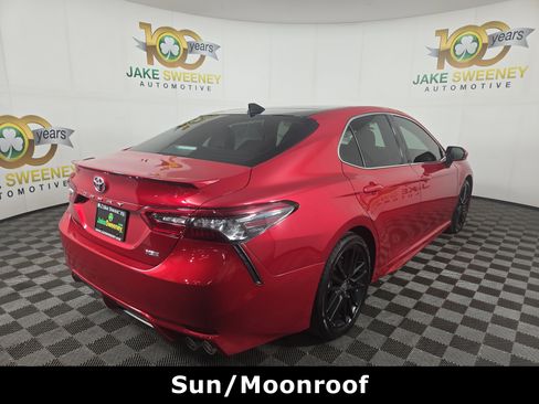 Used 2022 Toyota Camry XSE image 9