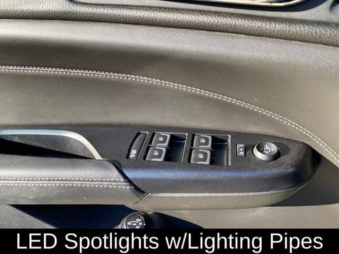 Used 2015 Cadillac SRX Performance w/ Driver Awareness Package FWD image 25