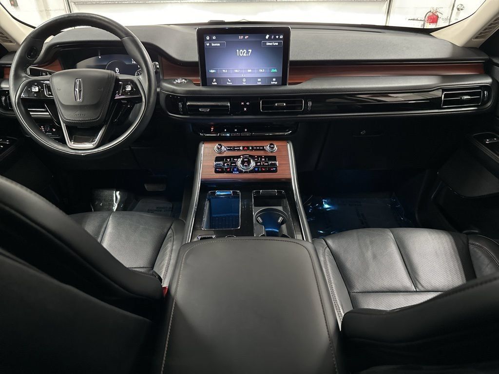 Used 2023 Lincoln Aviator Reserve w/ Equipment Group 201A AWD/4WD image 21