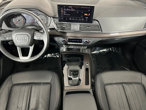 Used 2023 Audi Q5 2.0T Premium w/ Convenience Package image 12
