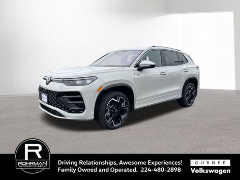 New 2026 Volkswagen Tiguan SEL R-Line image 4