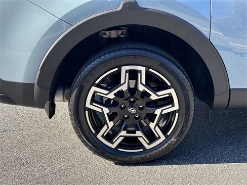 Used 2025 Hyundai Santa Cruz Limited image 18