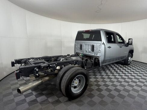 Used 2026 Chevrolet Silverado 3500 W/T w/ WT Convenience Package AWD/4WD image 4