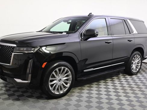 Certified 2021 Cadillac Escalade Premium Luxury AWD/4WD image 2