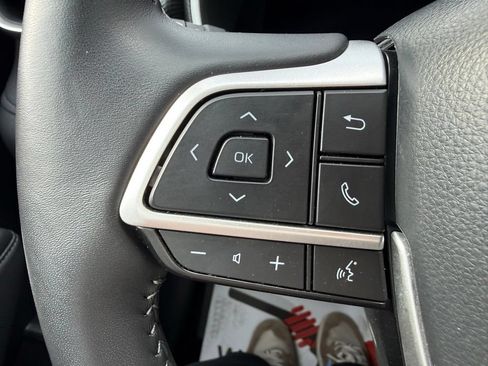Used 2025 Toyota Highlander XSE AWD/4WD image 18