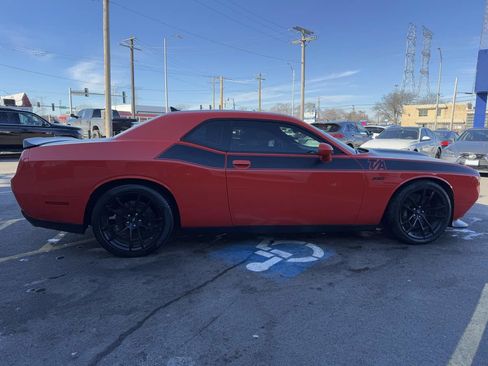 Used 2018 Dodge Challenger T/A image 4