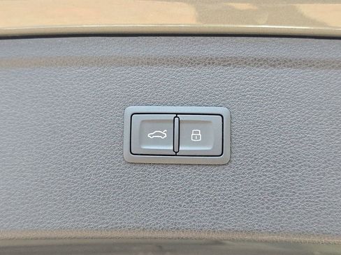 Certified 2023 Audi SQ5 Prestige AWD/4WD image 13