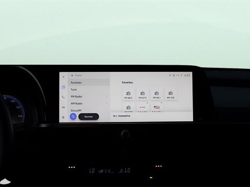 Used 2023 Toyota Crown Limited image 20