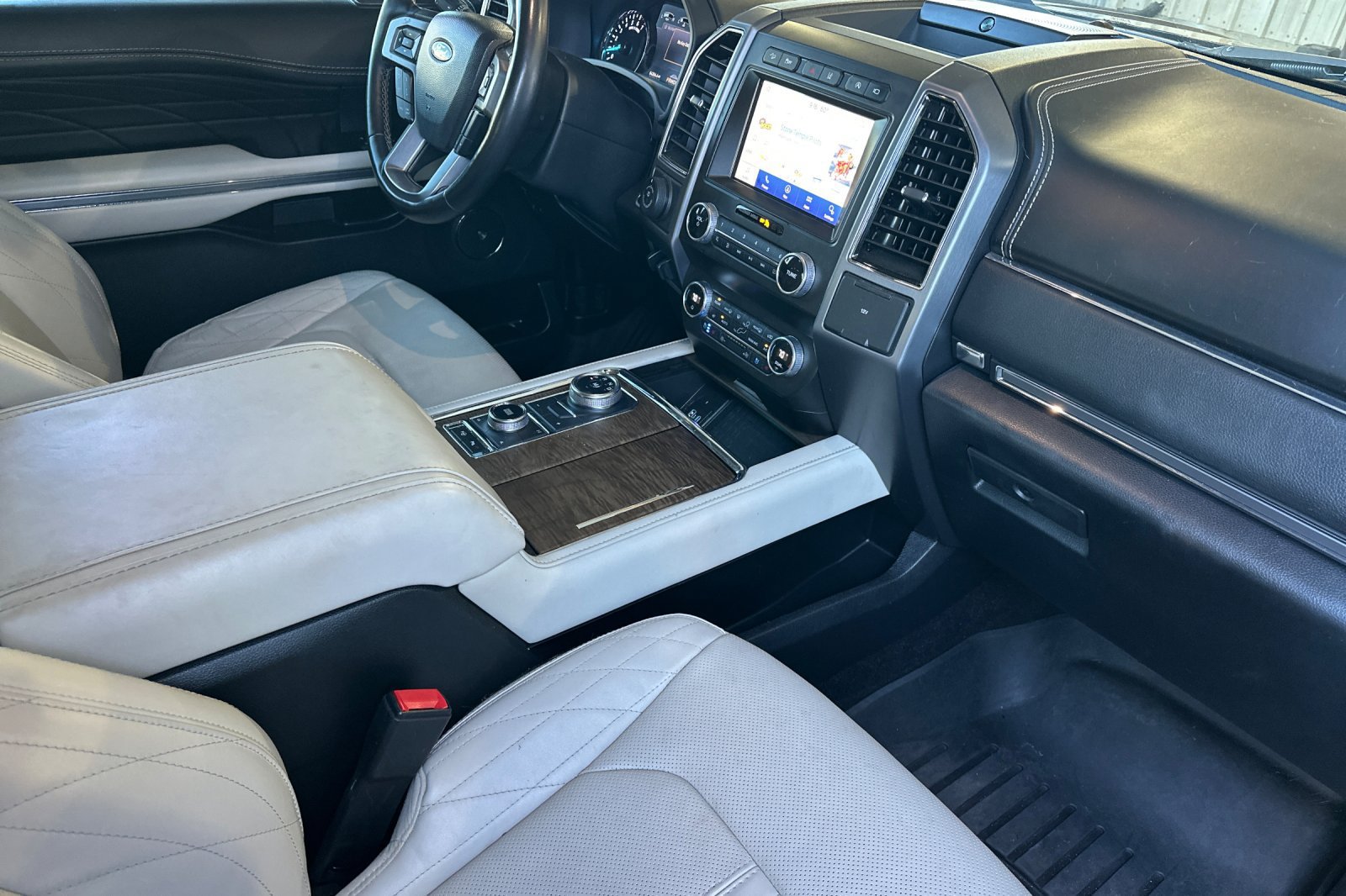 Used 2021 Ford Expedition Platinum AWD/4WD image 16