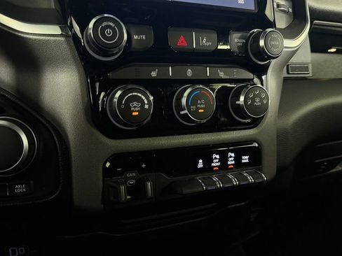 Used 2025 RAM 1500 Big Horn AWD/4WD image 18