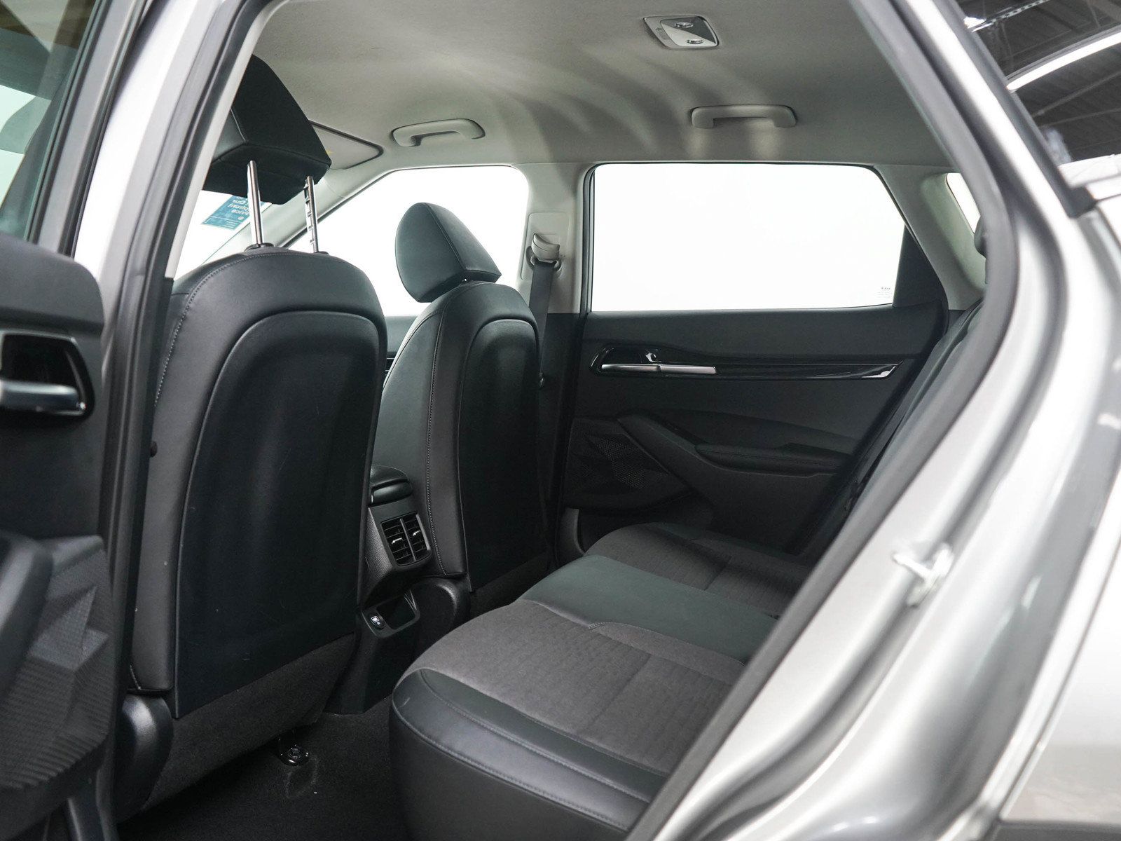 Used 2022 Kia Seltos Nightfall Edition AWD/4WD image 17