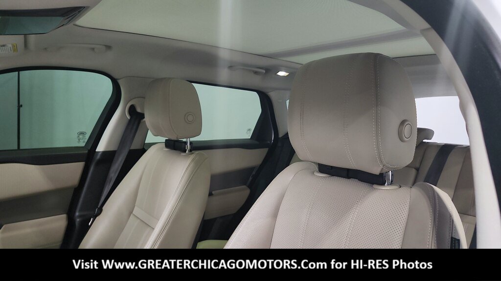 Used 2019 Land Rover Range Rover Velar S AWD/4WD image 23