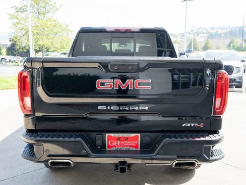 Used 2022 GMC Sierra 1500 AT4 w/ AT4 Premium Package AWD/4WD image 6