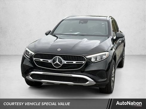 New 2026 Mercedes-Benz GLC 300 image 1