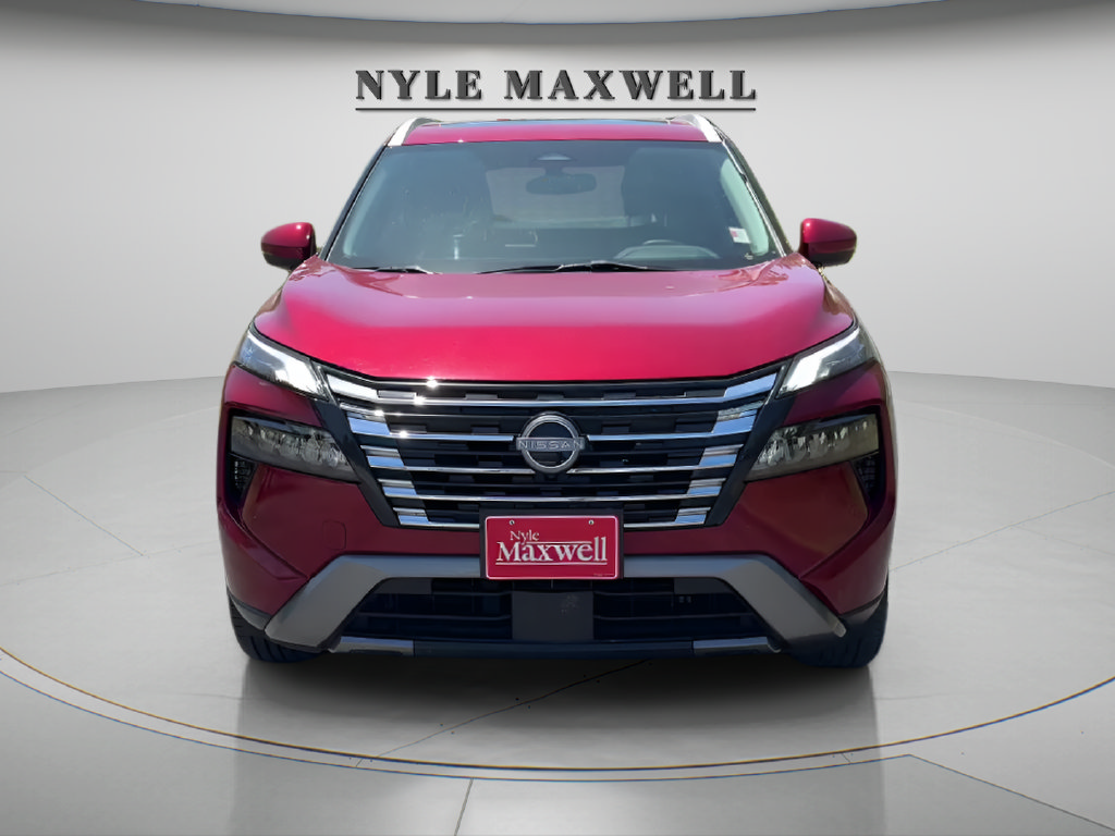 Used 2024 Nissan Rogue SL w/ SL Premium Package FWD image 2