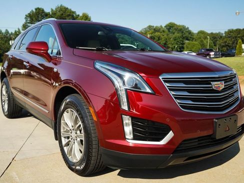 Used 2017 Cadillac XT5 Luxury w/ Driver Awareness Package FWD image 36