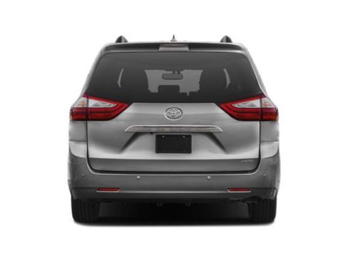 Used 2015 Toyota Sienna XLE Premium FWD image 5