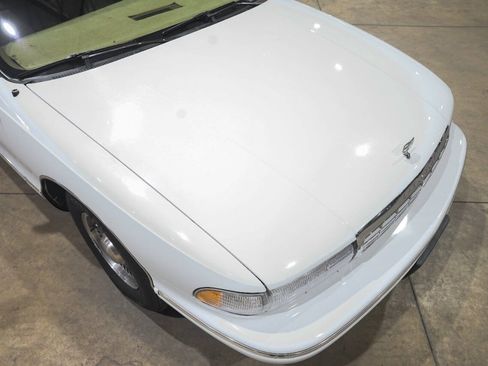 Used 1996 Chevrolet Impala SS RWD image 18