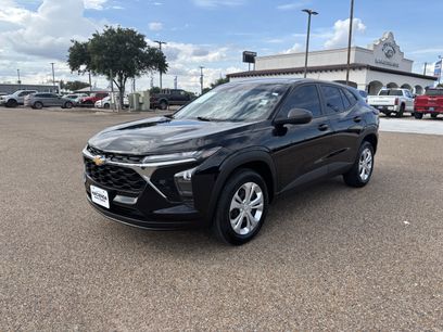 Used 2025 Chevrolet Trax LS