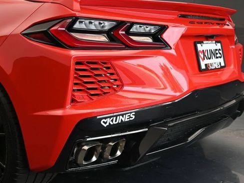Used 2025 Chevrolet Corvette Stingray Preferred Conv w/ 2LT RWD image 9