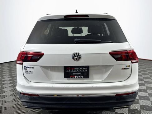 Used 2018 Volkswagen Tiguan SE AWD/4WD image 6