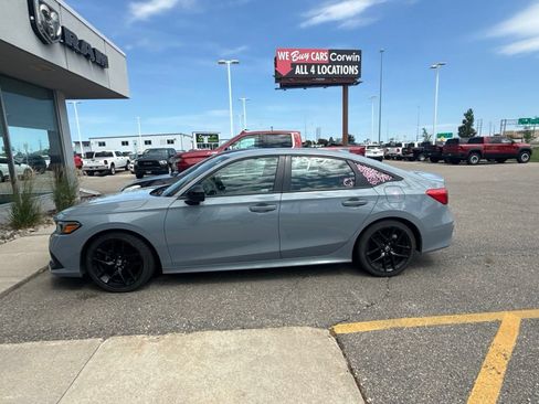 Used 2024 Honda Civic Sport image 4