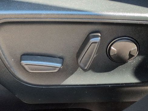 Used 2020 Ford Escape SEL image 18