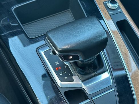 Used 2023 Audi Q5 2.0T Premium w/ Convenience Package image 20