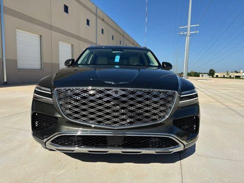Used 2025 Genesis GV80 3.5T Prestige AWD/4WD image 2