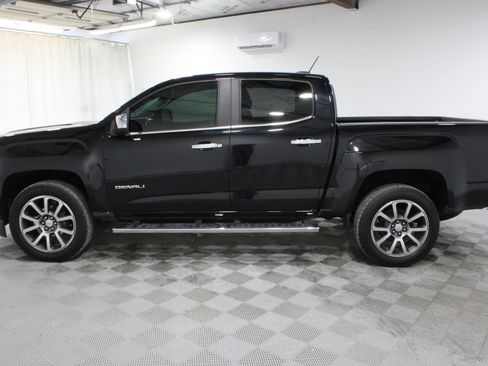 Used 2018 GMC Canyon Denali RWD image 30