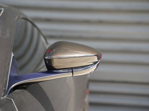 Used 2019 Aston Martin V8 Vantage Coupe image 10