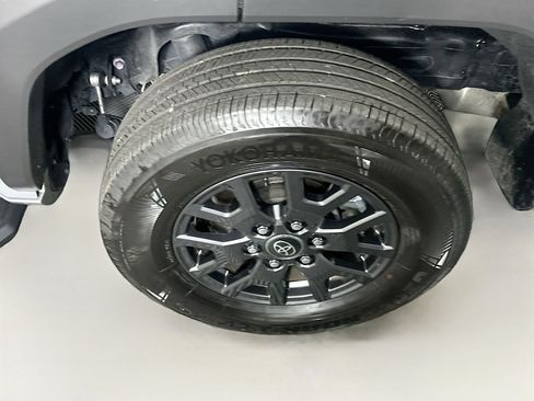 Used 2025 Toyota 4Runner SR5 image 11