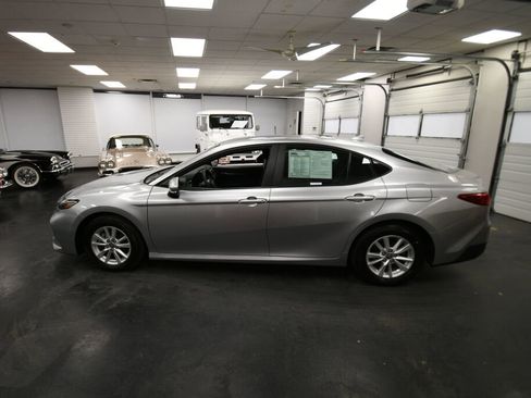 Certified 2025 Toyota Camry LE image 4