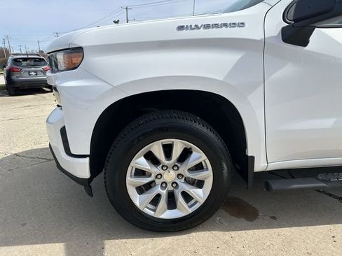 Used 2020 Chevrolet Silverado 1500 Custom w/ Custom Value Package image 34