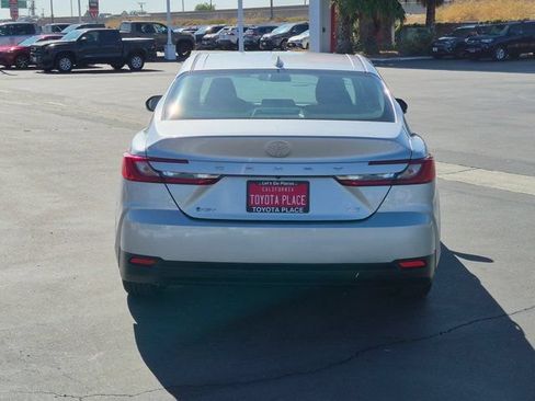 Used 2025 Toyota Camry LE FWD image 9