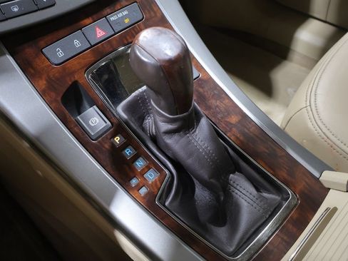 Used 2011 Buick LaCrosse CXL FWD image 14