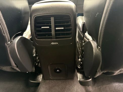 Certified 2024 Ford Escape Platinum image 18