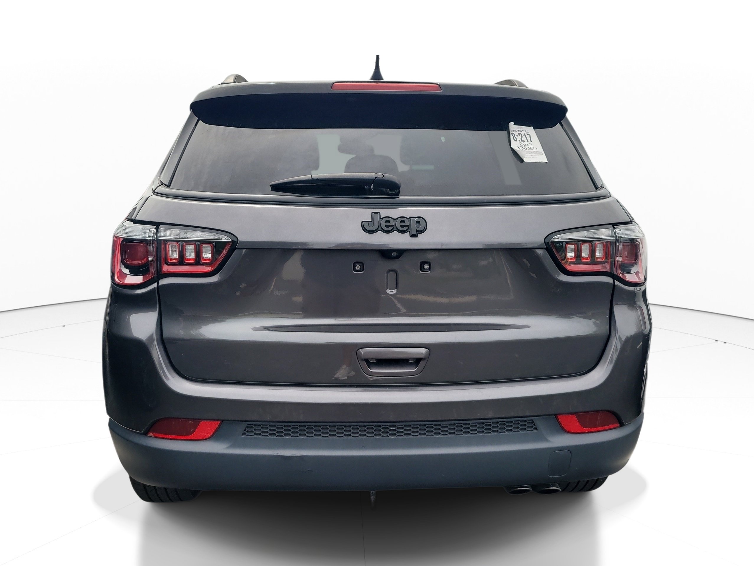 Used 2022 Jeep Compass Latitude FWD image 5