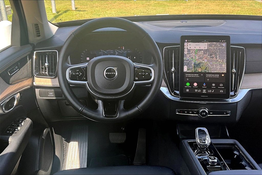 Certified 2026 Volvo XC90 B6 Plus AWD/4WD image 7
