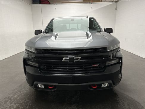Used 2021 Chevrolet Silverado 1500 LT Trail Boss w/ Convenience Package II image 3