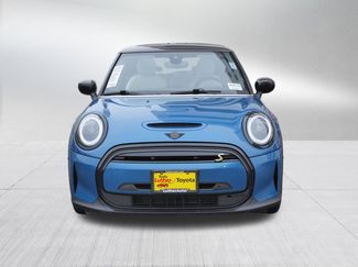 Used 2023 MINI Cooper SE video 2