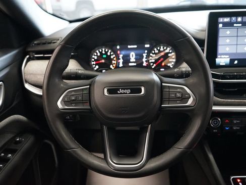 Used 2023 Jeep Compass Latitude AWD/4WD image 30