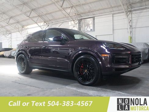 Used 2024 Porsche Cayenne S image 8